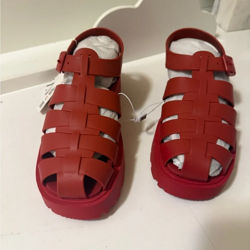 Zara Red Strappy Sandals. New with tags - Picture 4 of 8